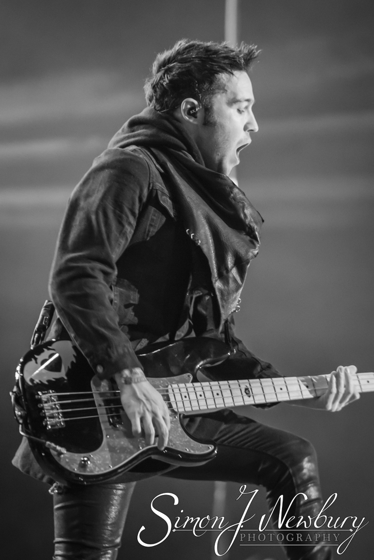 Music Photography: Fall Out Boy @ Phones 4U Arena. Music photography Cheshire. Cheshire music photographer. Professional photographer in Cheshire