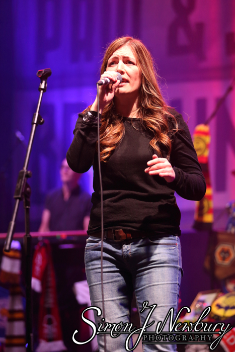 Music Photography: Paul Heaton and Jacqui Abbott - Manchester O2 Apollo. Live music photography in Manchester. Cheshire live music photographer